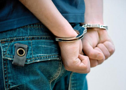 policia-militar-faz-busca-e-prende-um-individuo-procurado-pela-justica-de-artur-nogueira-correio-nogueirense