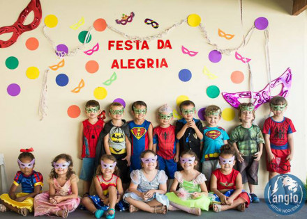 colegio-anglo-promove-o-dia-da-alegria-correio-nogueirense-capa