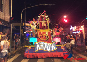 o-segundo-dia-de-carnartur-contou-com-presenca-de-banda-e-blocos-correio-nogueirense-3