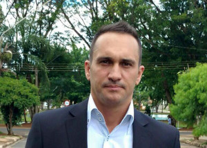 vereador-rodrigo-de-faveri-apoia-liberdade-de-imprensa-e-enfatiza-que-anonimato-e-crime-correio-nogueirense1