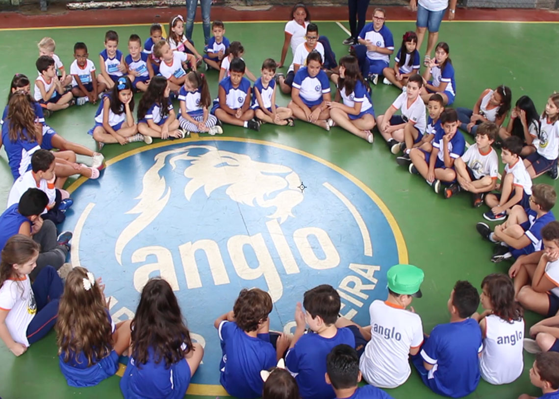 volta-as-aulas-do-colegio-anglo-e-marcado-por-muita-alegria-e-emocao-correio-nogueirense