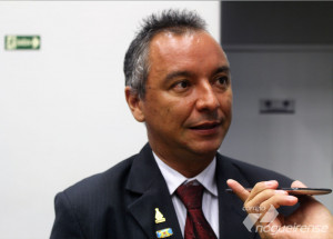 cristiano-da-farmacia-explica-polemica-de-super-salarios-correio-nogueirense-capa