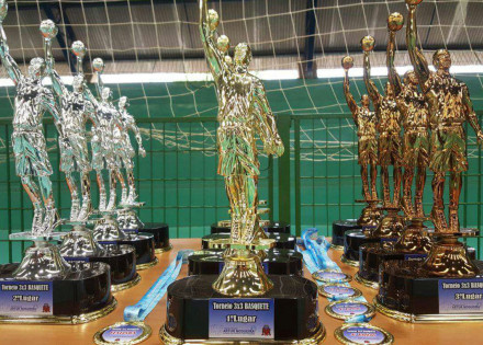 okc-sao-os-grandes-campeoes-do-torneio-3x3-de-basquete-em-artur-nogueira-correio-nogueirense