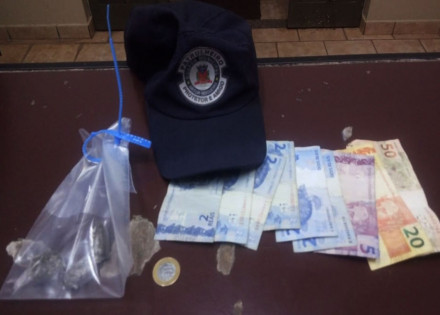 pm-apreende-drogas-escondidas-em-caminhao-no-bairro-laranjeiras-correio-nogueirense