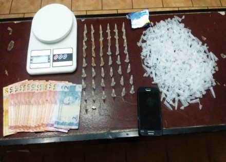 policia-municipal-flagra-traficante-e-apreende-material-para-distribuicao-de-drogas-correio-nogueirense