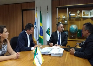 reuniao-com-presidente-dos-correios-levanta-solucoes-para-problema-na-falta-de-entregas-correio-nogueirense