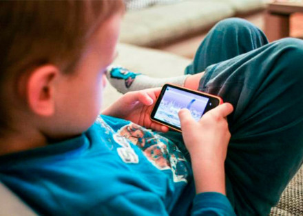 google-libera-no-brasil-app-para-pais-controlarem-o-que-criancas-podem-ou-nao-fazer-no-celular-correio-nogueirense