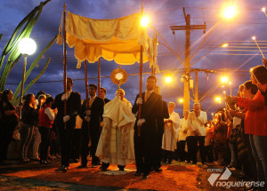 celebracao-de-corpus-christi-tem-missa-procissao-e-confeccao-de-tapetes-em-artur-nogueira-correio-nogueirense-capa