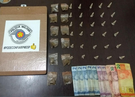 jovens-e-preso-por-suspeita-de-trafico-de-drogas-no-bairro-jardim-sacilotto-correio-nogueirense