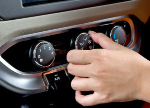 saiba-o-que-acontece-se-ligar-o-ar-condicionado-do-carro-no-maximo-correio-nogueirense