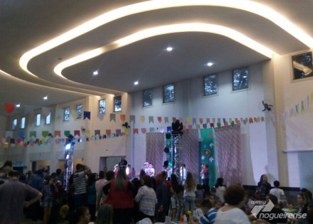 festa-junina-do-colegio-anglo-agitou-artur-nogueira-neste-sabado-correio-noguierense