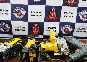 homens-sao-presos-em-flagrante-por-roubo-de-ferramentas-em-artur-nogueira-correio-nogueirense