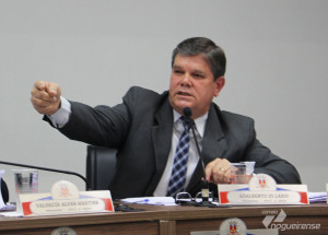 vereador-rodrigo-de-faveri-pede-explicacoes-sobre-licitacao-feita-pelo-presidente-da-camara-municipal-correio-nogueirense-2