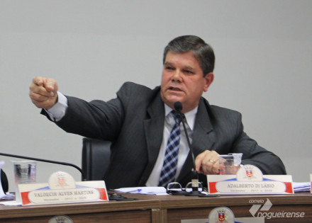 vereador-rodrigo-de-faveri-pede-explicacoes-sobre-licitacao-feita-pelo-presidente-da-camara-municipal-correio-nogueirense-2