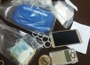 apos-denuncia-por-venda-de-armas-de-fogo-jovem-e-preso-por-trafico-de-drogas-correio-nogueirense