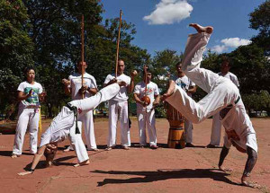 artur-nogueira-recebe-2a-luandart-capoeira-correio-nogueirense