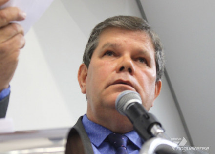 nos-nao-fazemos-pressao-nos-trabalhamos-referiu-o-professor-adalberto-em-seu-discurso-correio-nogueirense