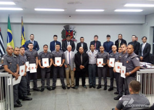 soldados-da-pm-sao-parabenizados-na-sessao-da-camara-correio-nogueirense-1
