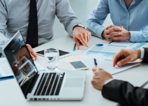 algumas-circunstancias-permitem-que-o-funcionario-se-ausente-do-trabalho-sem-prejuizo-salarial-correio-nogueirense