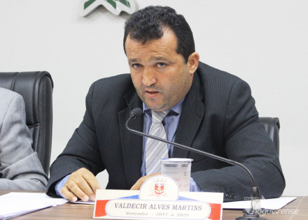 esse-pessoal-que-esta-contra-o-povao-atrapalha-o-trabalho-do-prefeito-diz-mineirinho-do-bar-correio-nogueirense