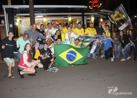 moradores-comemoram-vitoria-de-jair-bolsonaro-em-artur-nogueira-correio-nogueirense-capa