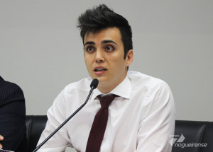 nao-adianta-vaiar-porque-nao-vou-mudar-o-meu-voto-diz-lucas-sia-correio-nogueirense-capa