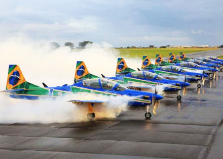 dezembro-chega-em-artur-nogueira-com-esquadrilha-da-fumaca-correio-nogueirense