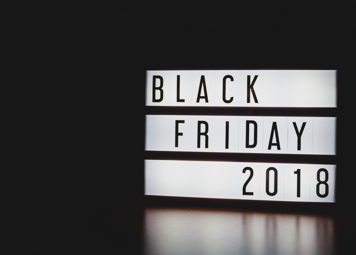 "Black Friday 2018" text in lightbox.