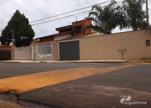 rodrigo-de-faveri-questiona-a-existencia-de-lombadas-em-escritorio-da-familia-do-prefeito-correio-nogueirense