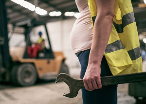 lei-proibe-trabalho-de-gestantes-em-atividade-perigosa-correio-nogueirense