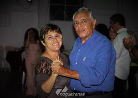 baile-dancante-no-clube-floresta-115