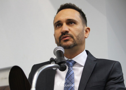 vereador-cobra-prefeito-em-sessao-da-camara-correio-nogueirense