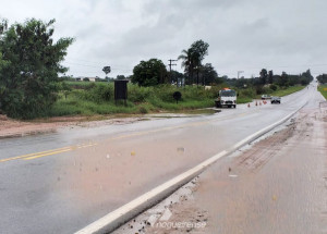 vereadores-cobram-solucoes-para-problemas-de-alagamento-na-rodovia-sp-107-correio-nogueirense