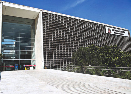 assembleia-da-posse-a-novos-parlamentares-nesta-sexta-feira-15-correio-nogueirense-1