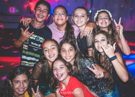carna-teen-agita-a-terca-feira-de-carnaval-no-clube-floresta-correio-nogueirense