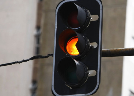 deputado-envia-projeto-de-lei-para-a-instalacao-de-no-breakes-nos-semaforos-do-estado-de-sao-paulo-correio-nogueirense