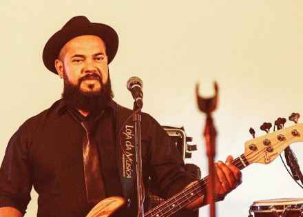 marcos-baratha-e-a-atracao-do-happy-hour-no-clube-recreativo-floresta-correio-nogueirense