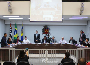 mocao-que-pede-exoneracao-de-marcos-capelini-e-aprovada-correio-nogueirense