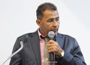 mocao-que-pede-exoneracao-de-marcos-capelini-e-aprovada-correio-nogueirense-lari