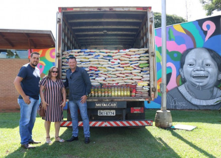 prefeitura-faz-entrega-de-aproximadamente-3-toneladas-de-alimentos-a-entidades-nogueirenses-correio-nogueirense