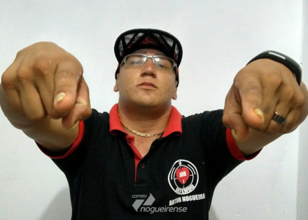 com-nova-musica-mano-jhony-volta-a-criticar-a-atual-politica-de-artur-nogueira-correio-nogueirense-capa