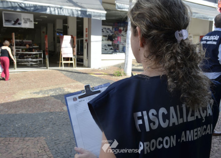 procon-fiscaliza-lojas-no-centro-de-americana-correio-nogueirense