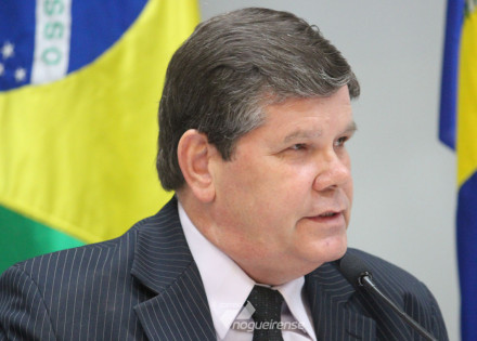 professor-adalberto-correio-nogueirense