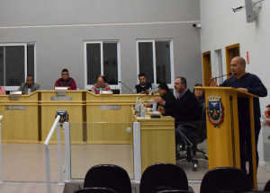 projeto-que-obriga-recolhimento-de-dejetos-de-animais-domesticos-em-locais-publicos-e-rejeitado-na-camara-de-holambra-correio-nogueirense