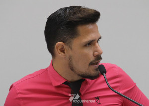 vereadores-vao-ao-bom-samaritano-apos-a-sessao-para-fiscalizar-o-atendimento-do-hospital-correio-nogueirense-davi