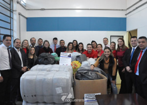 agencias-do-santander-doam-roupas-e-150-cobertores-ao-fundo-social-em-americana-correio-nogueirense