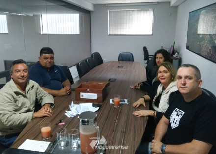 caixa-de-reclamacoes-do-bom-samaritano-e-aberta-pela-primeira-vez-apos-15-dias-da-instalacao-correio-nogueirense