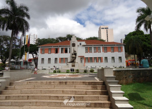 cine-biblioteca-exibe-guerra-fria-em-americana-correio-nogueirense