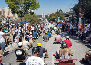 fundo-social-de-americana-participa-do-1o-gp-kamikaze-de-carrinhos-de-rolima-correio-nogueirense