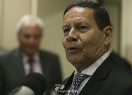 mourao-diz-que-divulgacao-de-audios-de-autoridades-e-crime-correio-nogueirense